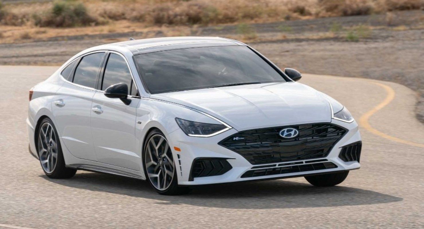 Продажи автомобилей марки Hyundai стремительно падают